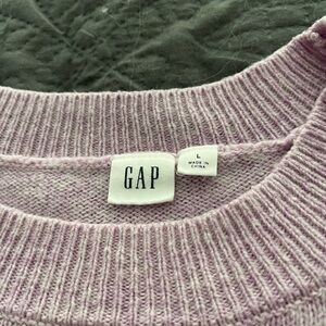 Gap sweater size L